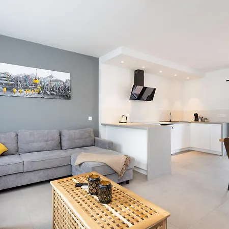 De 4 Dormitorios, Con Vista Mar - Casa Maravilla Villa *