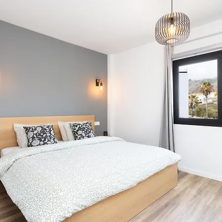 Villa De 4 Dormitorios, Con Vista Mar - Casa Maravilla Los Silos